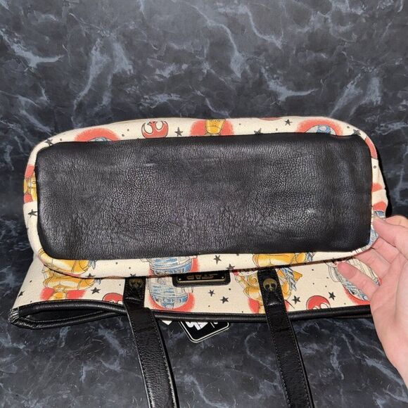 NWT Star Wars Loungefly Tote Bag R2d2 Beep Boop Shoulder Bag Tattoo Style - Picture 4 of 11